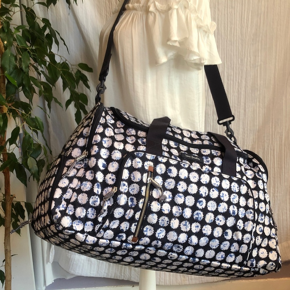 VERA BRADLEY Lighten Up Ultimate Gym Bag in Splat Dot XL travel bag carry on